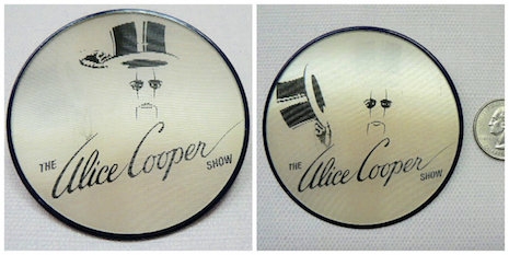 Alice Cooper 1977 promotional flicker/flasher pin