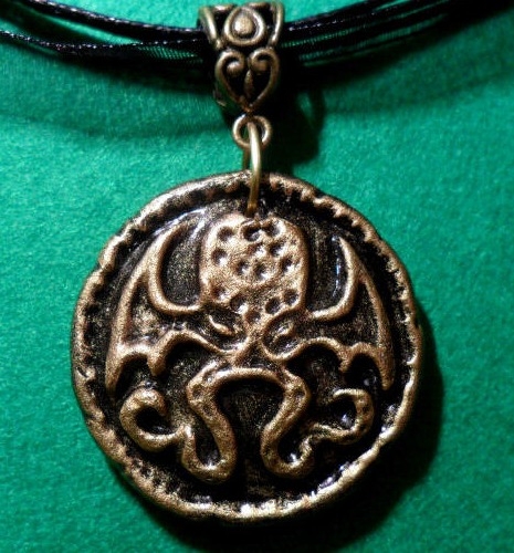 cthulhu medallion necklace