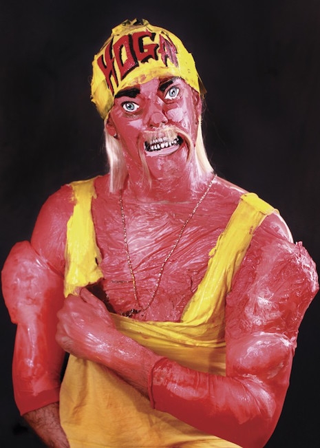 Hulk Hogan living sculpture