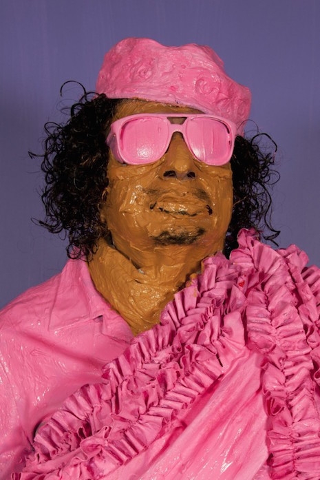 Muammar Gaddafi living sculpture