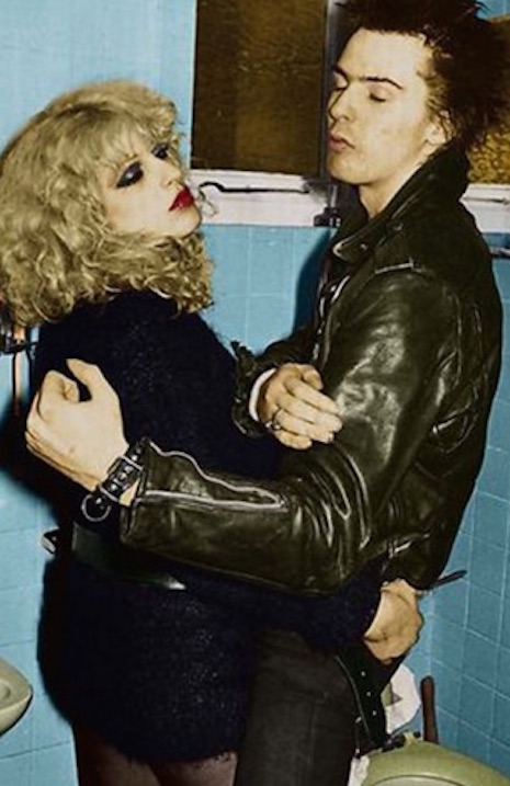Nancy Spungen and Sid Vicious in Phil Lynott's (Thin Lizzy) bathroom