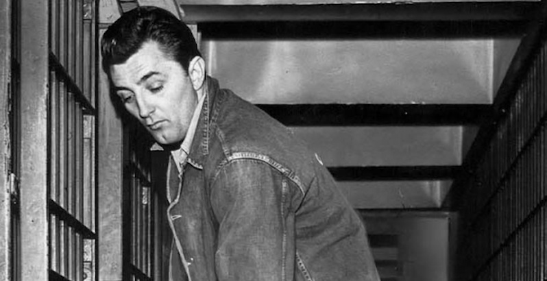 Robert Mitchum gets busted for ‘reefers,’ making weed seem hip to middle America