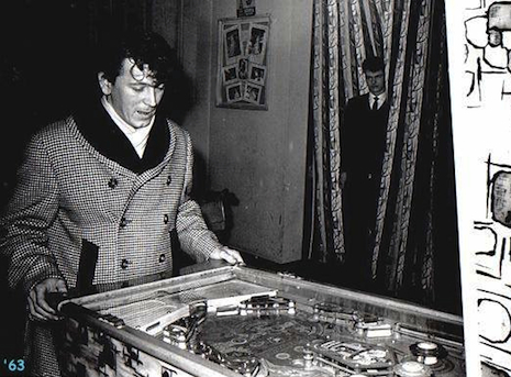 Vintage Photos of Rockers, Punks, and Pop Stars Playing Pinball ...