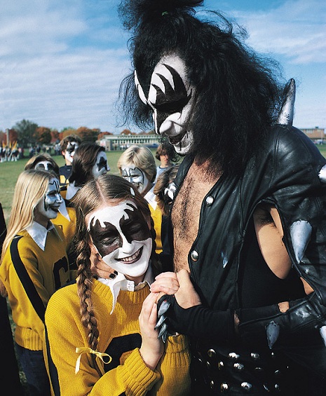 KISS plays Michigan high school’s homecoming in 1975