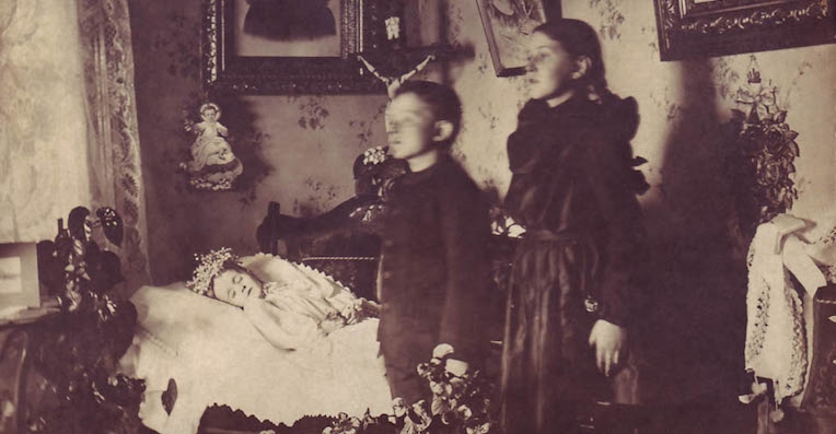 Post-mortem photographic portraits from the Victorian era unite the living and the dead