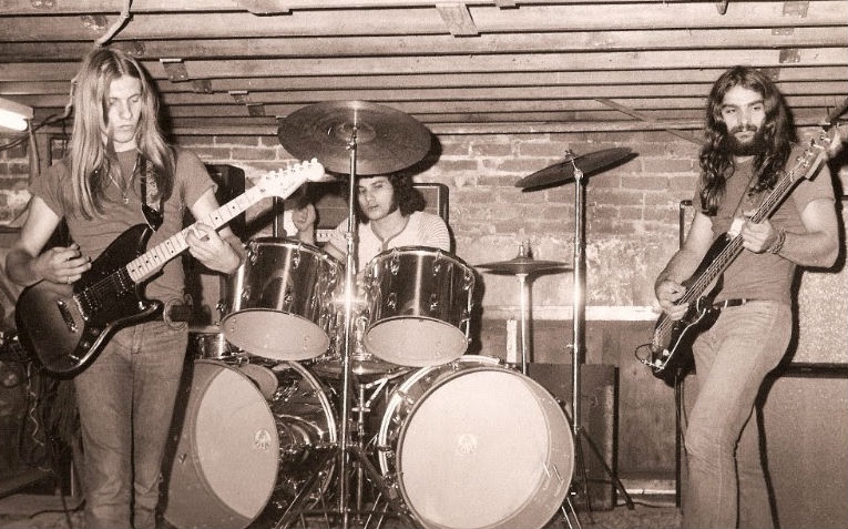 BANG: Proto-doom metal cult band of the early 1970s return!