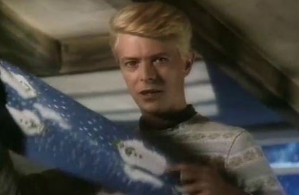 David Bowie introduces classic Christmas cartoon, ‘The Snowman’
