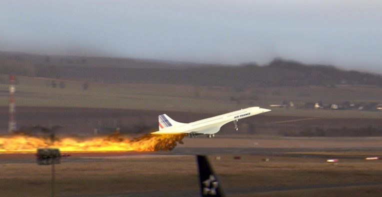 Notable airplane crashes recreated in flight simulator program