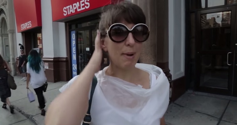 Woman tries to deter cat-callers by wearing a garbage bag on the streets of NYC