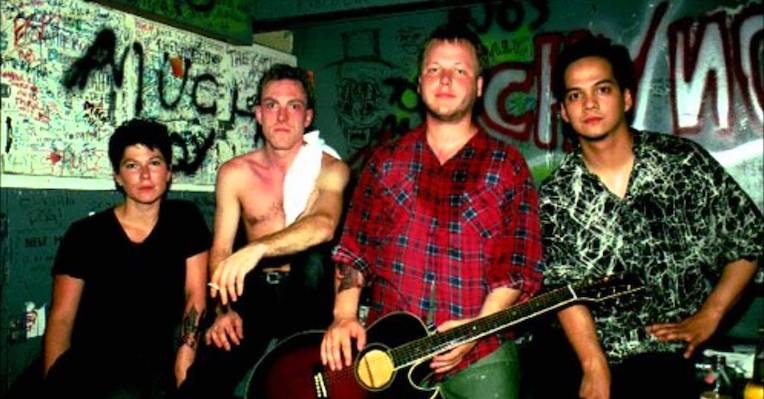 Pixies telepathically host ‘PostModern MTV’ in 1989