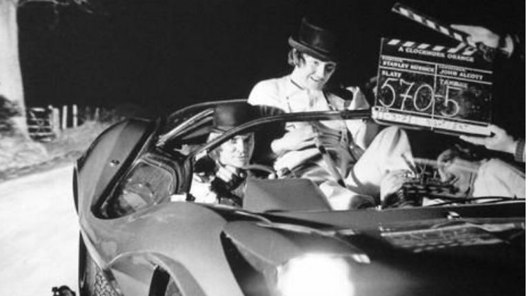 Behind-the-scenes photos of Stanley Kubrick’s ‘A Clockwork Orange’