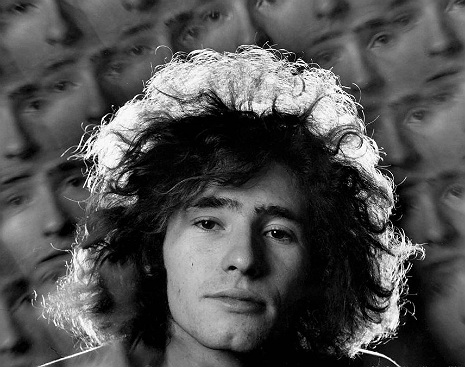 Tim Buckley’s stunning performance of ‘The Dolphins’ on Brit TV in 1974