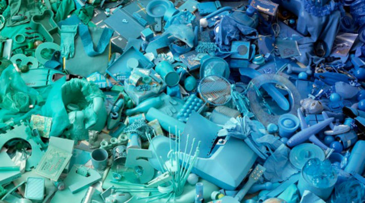 Chromatically arranged garbage creates a rainbow of refuse