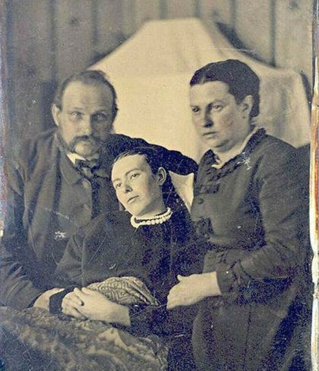 Dead Creepy Family Portraits With Deceased Relatives Dangerous