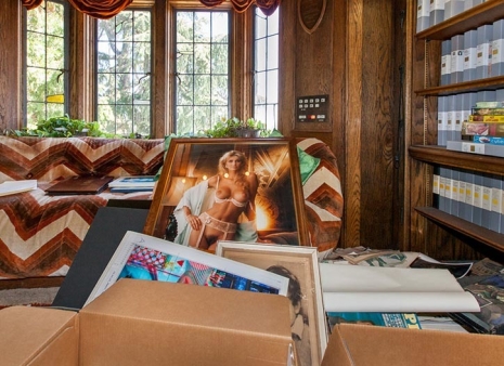 Funny And Revealing Pictures Of The Playboy Mansion