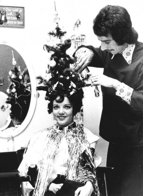 Christmas kitsch: Festive chicks with tricked out Christmas tree hats &  hairdos | Dangerous Minds