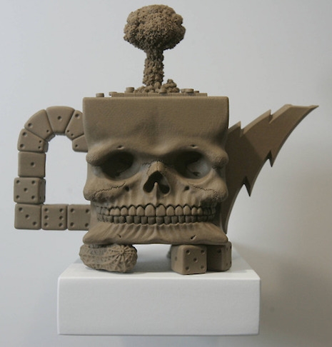Cube skull teapot Richard T. Notkin 2001
