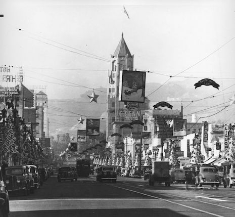Hollywood Boulevard, Christmas 1936
