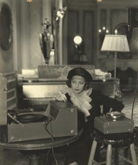 Loretta Young, 1930s