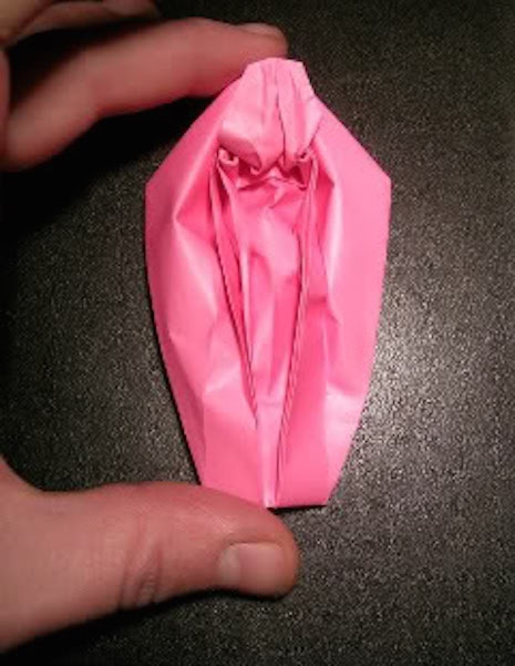 Origami vulva by Master Sugoi