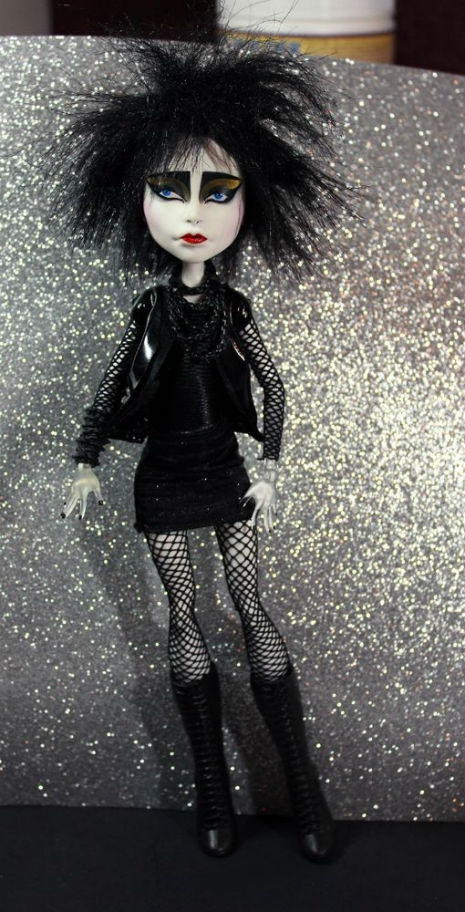Siouxsie Sioux dolls | Dangerous Minds