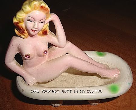 Vintage nude in a bathtub ashtray, 1960s