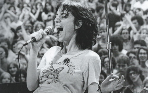 Piss Factory: Patti Smith performing at Max’s Kansas City, 1974