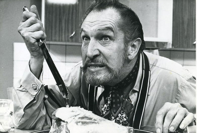 Cooking with Vincent Price to a funky beat!