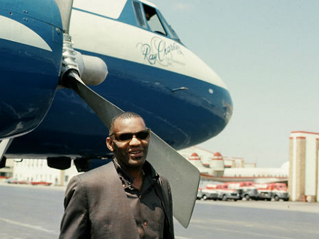 Could Ray Charles really land an airplane? Apparently the answer is YES!