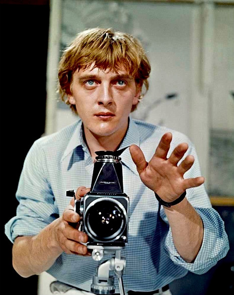 David Hemmings Sings With A Little Help From The Byrds’ Roger Mcguinn And Chris Hillman