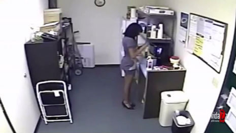 Woman squirts breast milk into communal office milk carton (NSFW-ish)