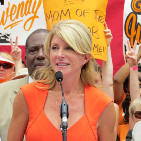 Thousands join Wendy Davis at Texas Capitol to protest anti-abortion bill