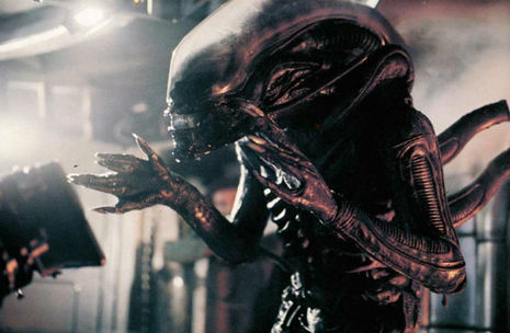 So, you’re a fan of ‘Alien’ and you’ve never seen the animal impersonator who voiced the Xenomorph?